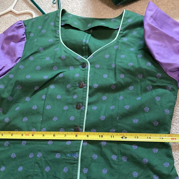 Green and purple dirndl set - Picture 7 of 7